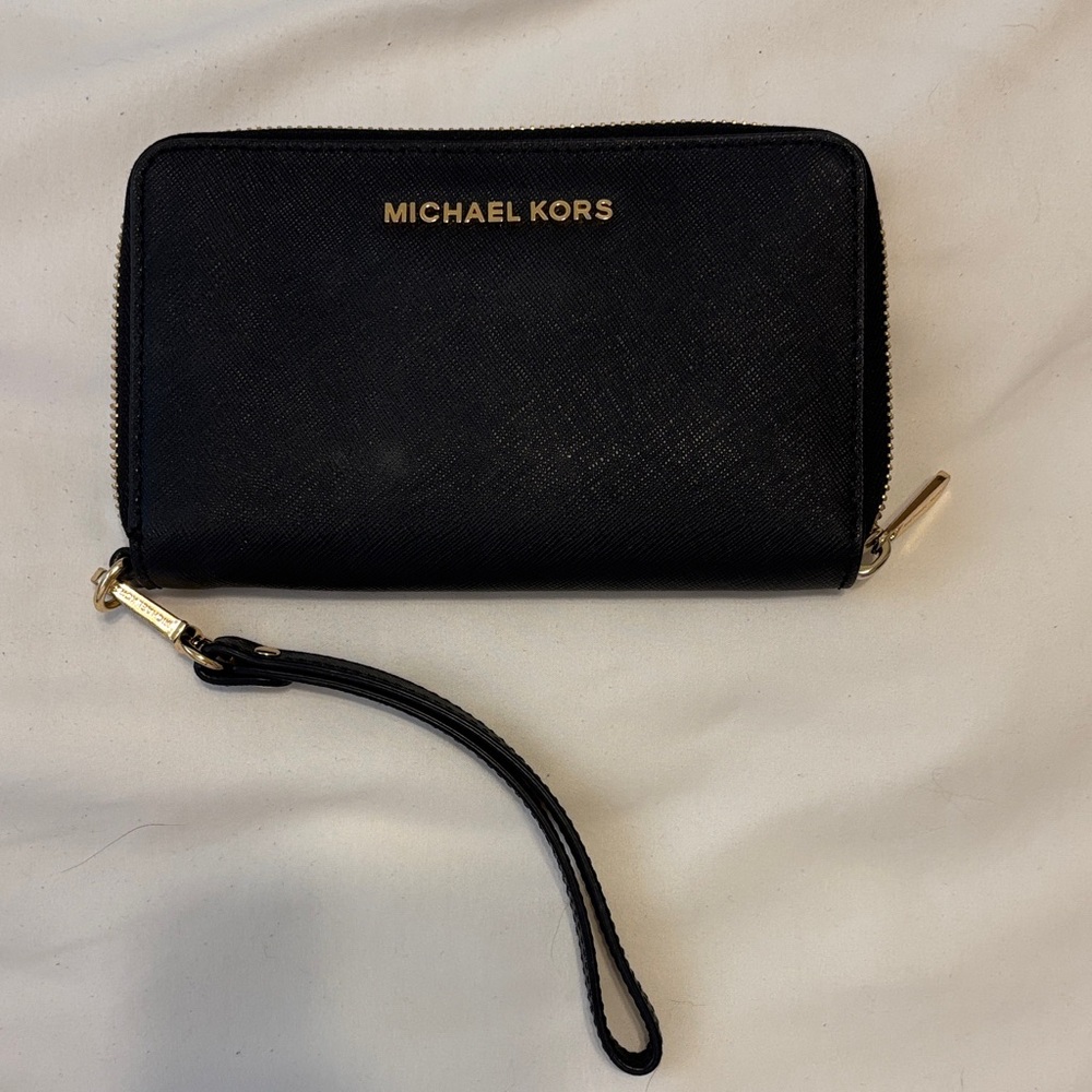 Michael Kors Black and Gold Zip Wallet